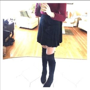 NWOT Zara Pleated Skirt Black size 6